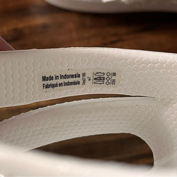 CROCS White Kadee II Jewels Embellishment Slip-On Z-Strap Sandals Size 7 - Picture 6 of 9